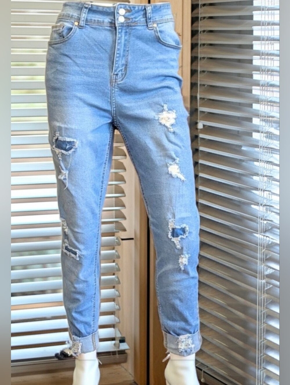 Celebrity Ace Light Blue Distressed Jeans(Jr's 15, Women's 14)